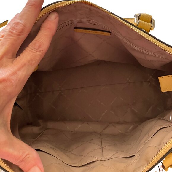 EUC Michael Kors Large Saffiano Leather Satchel - Picture 11 of 13